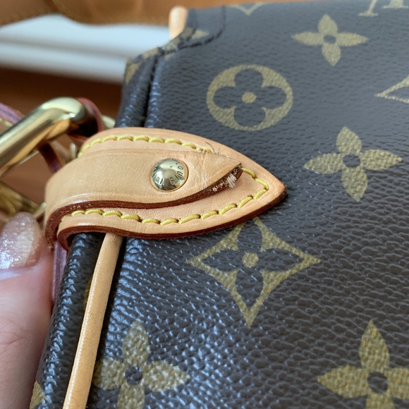 Louis Vuitton Hudson Bag - Picture 4 of 15